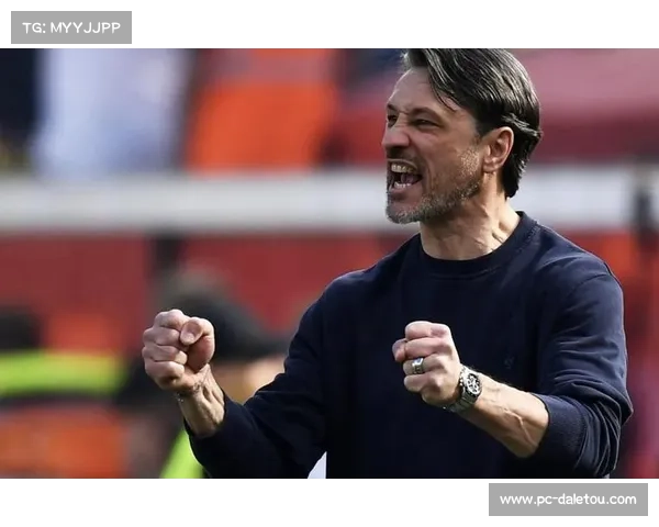 科瓦奇称赞多特反击强势 并表扬球员顽强拼搏精神